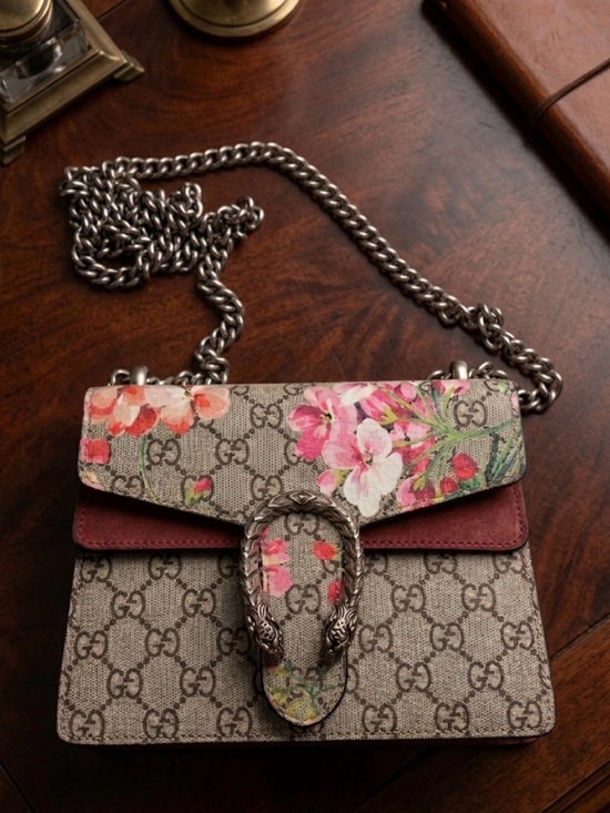 Gucci Handbags - Gucci Floral GG Supreme Blooms Small Dionysus